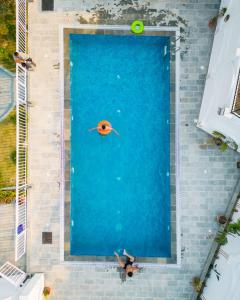 A view of the pool at The White House Villa 8 bedroom with Swimming Pool or nearby