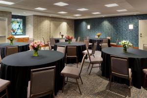 Posezení v ubytování SpringHill Suites by Marriott Arlington TN + 13 fotografií