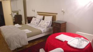 A bed or beds in a room at In Venice Back To San Marco tourist apartment