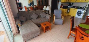 Kuchyň nebo kuchyňský kout v ubytování Seaview Condo B63