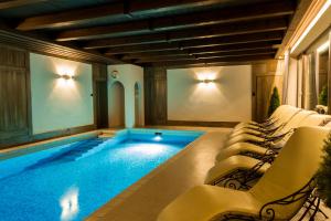Bazén v ubytování Boutiquehotel Säumler nebo v jeho okolí