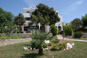 Zahrada ubytování Apartments Čuljak Rab