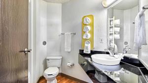 Koupelna v ubytování Motel 6-Killeen, TX