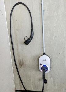 a wire hooked up to a device on a wall at 108 Studio Apartment Alexandria 30m2 in Klagenfurt