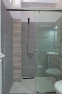 Kupatilo u objektu Hotel Esmerald Ksamil