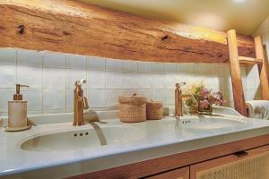 Fotografie z fotogalerie ubytování Luxury Moulin de Rochopt v destinaci Boussy-Saint-Antoine + 19 fotografií