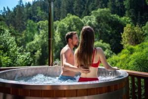 Hosté ubytování SOVIA WELLNESS CHATA s jacuzzi kaďou a saunou, Čingov