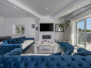 Μια τηλεόραση ή/και κέντρο ψυχαγωγίας στο Villa Stipea