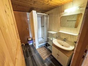Kúpeľňa v ubytovaní Apartment Helmreich-3 by Interhome