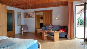 Posezení v ubytování Ferienwohnung Stocker