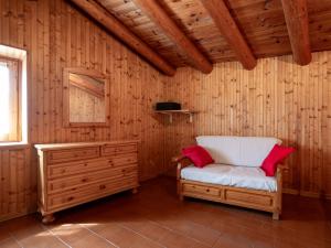 Posteľ alebo postele v izbe v ubytovaní Apartment Marguerettaz-2 by Interhome