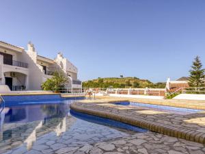 Bazén v ubytování Holiday Home Els Vilars by Interhome nebo v jeho okolí