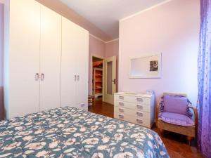 Postel nebo postele na pokoji v ubytování Apartment casa dei fiori by Interhome