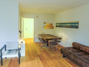 Χώρος καθιστικού στο Apartment Chesa Vuorcha by Interhome +14 φωτογραφίες