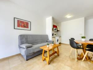 Posezení v ubytování Apartment Mismar-1 by Interhome