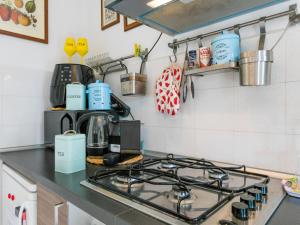 Η κουζίνα ή μικρή κουζίνα στο Holiday Home Dimora Collazzi by Interhome
