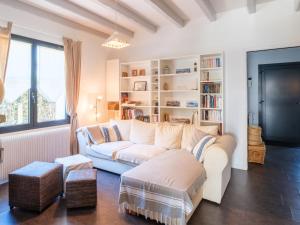 Et opholdsområde på Villa Cassy by Interhome