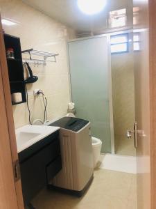 Un baño de wailoaloa CC 泳池公寓