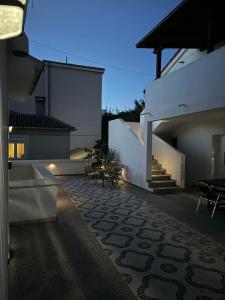 パグにあるPag Vero Apartmentsのギャラリーの写真