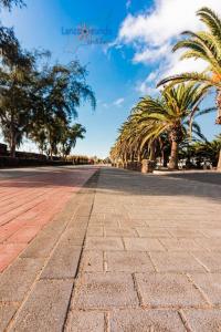 Fotografie z fotogalerie ubytování Casita el Faro en Playa Bastian aircon in the bedrooms VV v destinaci Costa Teguise