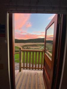 Balcone o terrazza di Ledmacoy Shepherds Huts