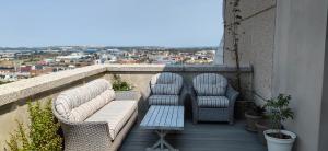 Posezení v ubytování 4 on Pritchard Luxury Suites