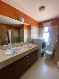 Koupelna v ubytování Apartamentos Turísticos Spiritmar