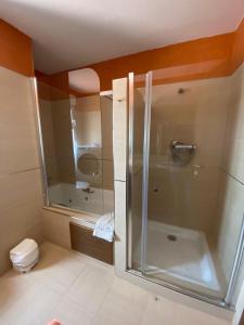 Koupelna v ubytování Apartamentos Turísticos Spiritmar