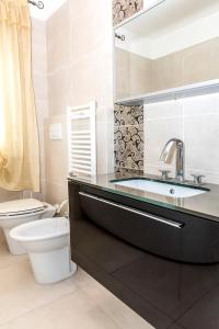 Koupelna v ubytování S287 - Sirolo, villetta con giardino vicino al centro + 24 fotografií