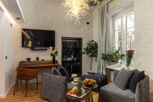 Televízia a/alebo spoločenská miestnosť v ubytovaní La Vita e Bella VI, Luxury Suites in Dubrovnik Old Town