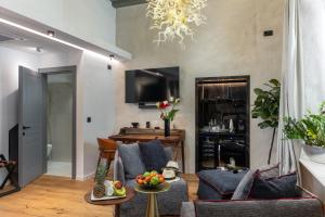 Televízia a/alebo spoločenská miestnosť v ubytovaní La Vita e Bella VI, Luxury Suites in Dubrovnik Old Town