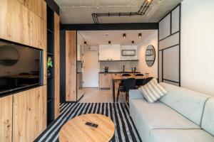 Kuchyňa alebo kuchynka v ubytovaní Nadmorski Loft GREEN PORT SPA - 750 m od plaży