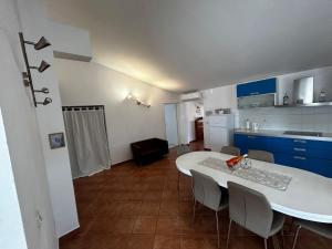 Kuchyň nebo kuchyňský kout v ubytování Apartments Petrović + 22 fotografií
