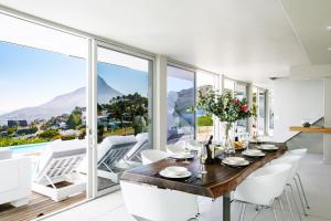 Gallery image of Magnum Villa in Cape Town