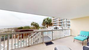 Balkon ili terasa u objektu Seaside Bliss Oceanfront 3 Bedroom 3 Bath Condo