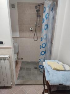 Ένα μπάνιο στο Casa Claudia