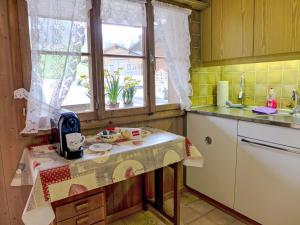 Η κουζίνα ή μικρή κουζίνα στο Apartment Reinisch by Interhome
