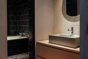 Bathroom sa 無垢　入船の宿
