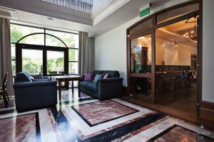 Posedenie v ubytovaní Hotel Akvilon