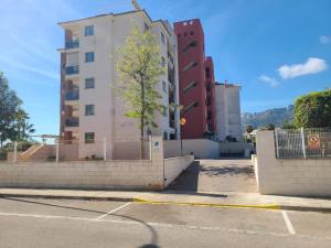 Budova, v ktorej sa apartmán nachádza