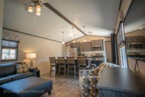 Photo de la galerie de l'établissement 3 Bedroom Waterfront Cottage 10, à Roseneath