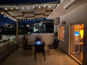 Μπαλκόνι ή βεράντα στο Waterfront Penthouse +37 φωτογραφίες