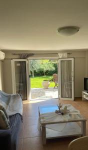 Et opholdsområde på Georgia's Apartments, Ipsos Corfu