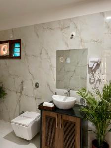 Kupatilo u objektu Karni Nivvas - Luxury Redefined