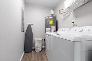 费耶特维尔Long-Term Stays LUXE Spacious 3BR Downtown Fay Unit C的相册照片