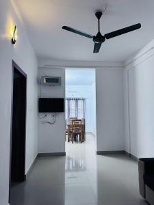 Μια τηλεόραση ή/και κέντρο ψυχαγωγίας στο CM homestay