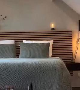 Postel nebo postele na pokoji v ubytování SHE Home