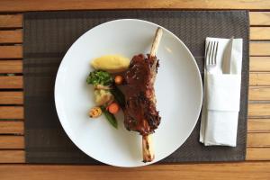 Eten bij of ergens in de buurt van het pension

