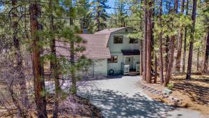 an aerial view of a house in the woods at Midnight howl #1536 in Big Bear Lake