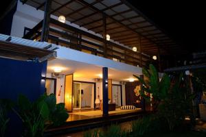 Bazén v ubytování Casa Brisa - WiFi, PISCINA e CAFÉ DA MANHÃ a 520m do CENTRO DE ARRAIAL nebo v jeho okolí